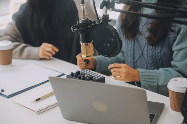 15 Best AI Tools to Launch and Grow Your Podcast