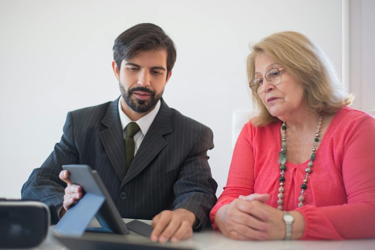 7 Expert Client Communication Tips for SEO Agencies
