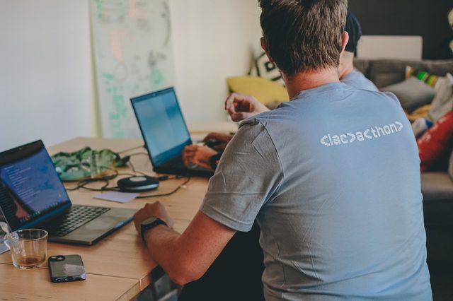 8 Best Cloud-Based Contact Center Software for Modern Support Teams | 2026 Guide