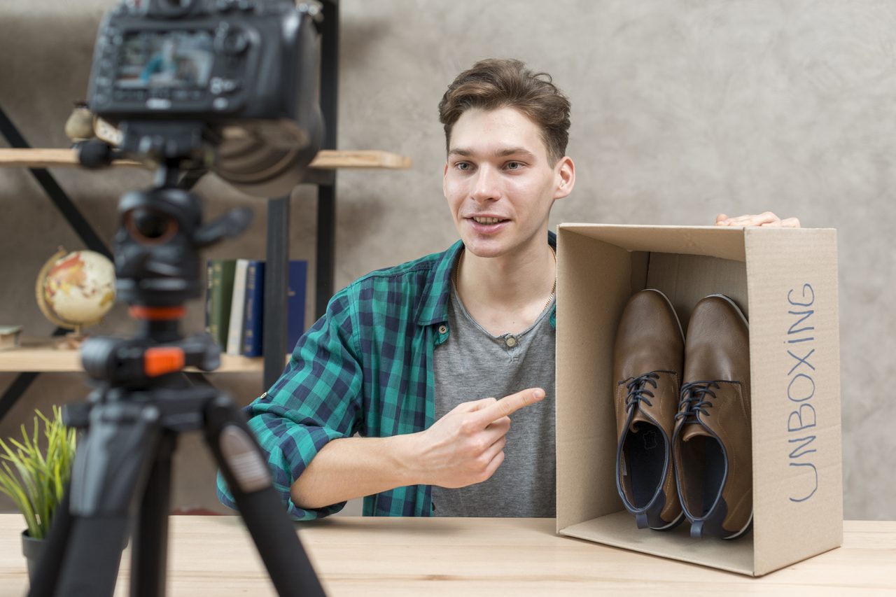 AI Product Videos for E-Commerce Pros - Use Cases, Tools, and Best Practices
