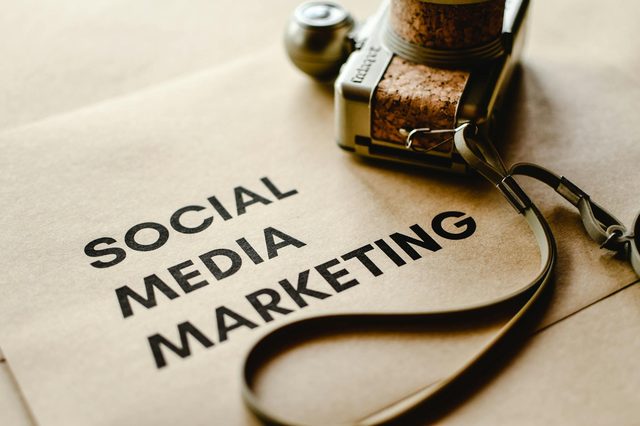 Digital Marketing vs Traditional Marketing - Will One Replace the Other?