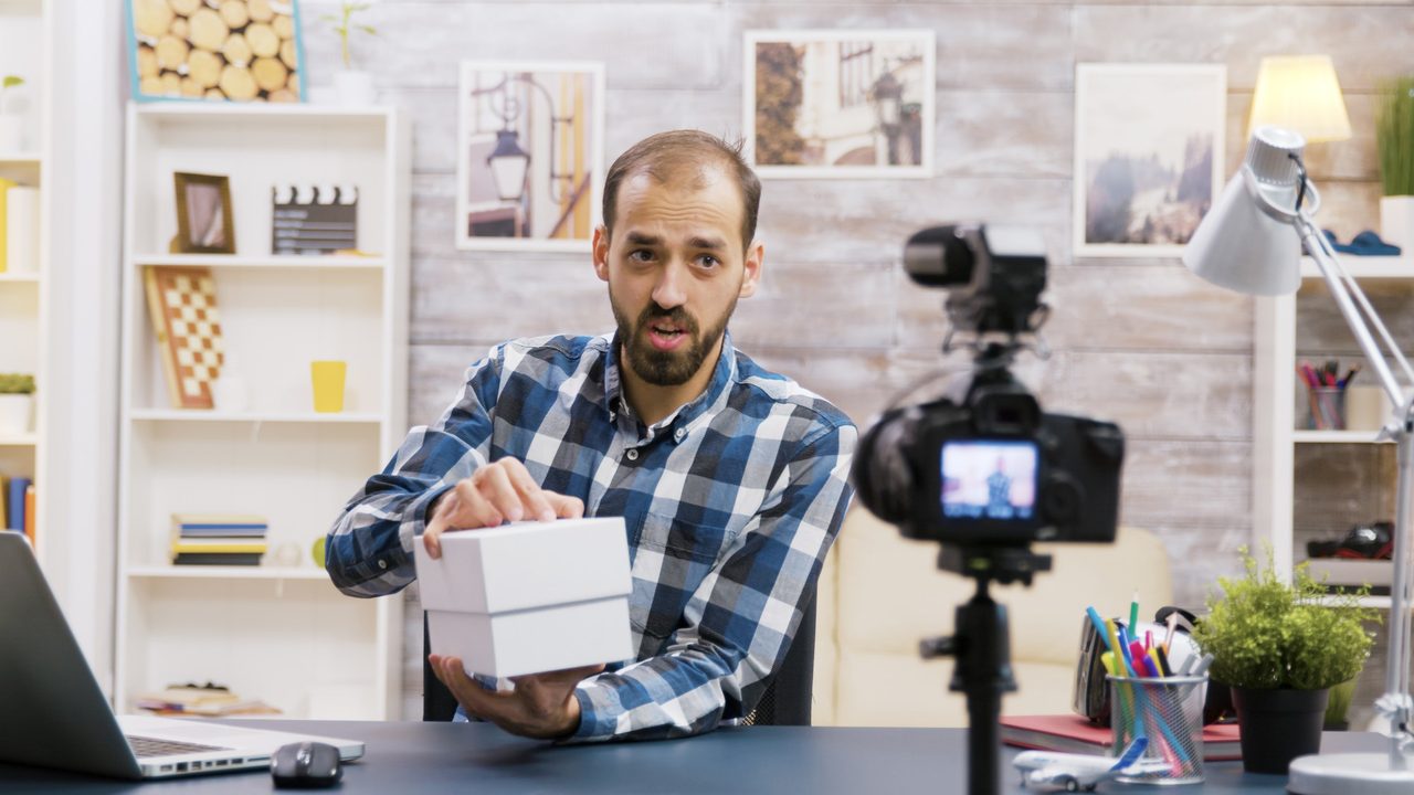 How to Create Videos with Veo 3 and Sell Them from 1,500 RUB - A Comprehensive Beginner's Guide