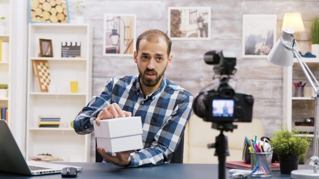 How to Create Videos with Veo 3 and Sell Them from 1,500 RUB - A Comprehensive Beginner's Guide