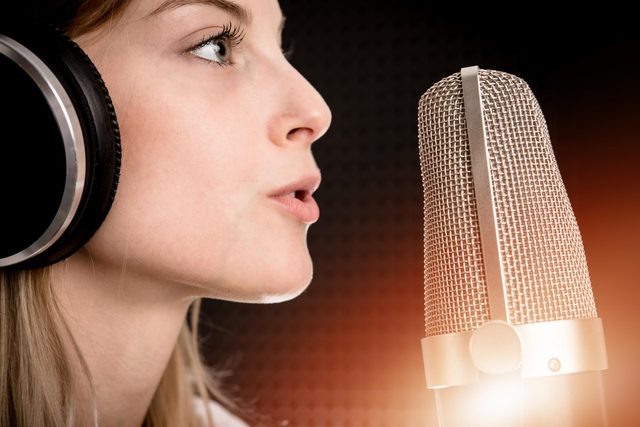 How to Maintain Brand Voice with Generative AI Tools