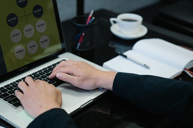 Internal Linking: Improve Link Structure, Distribute Page Weight