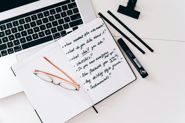 Marketing Prompts for GigaChat and ChatGPT - Master AI-Powered Campaigns