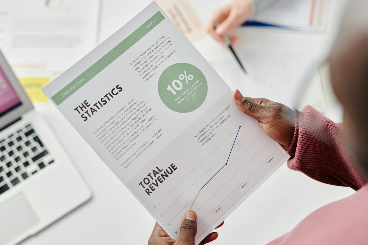Signal Revenue and Usage Statistics 2026 - Trends and Insights