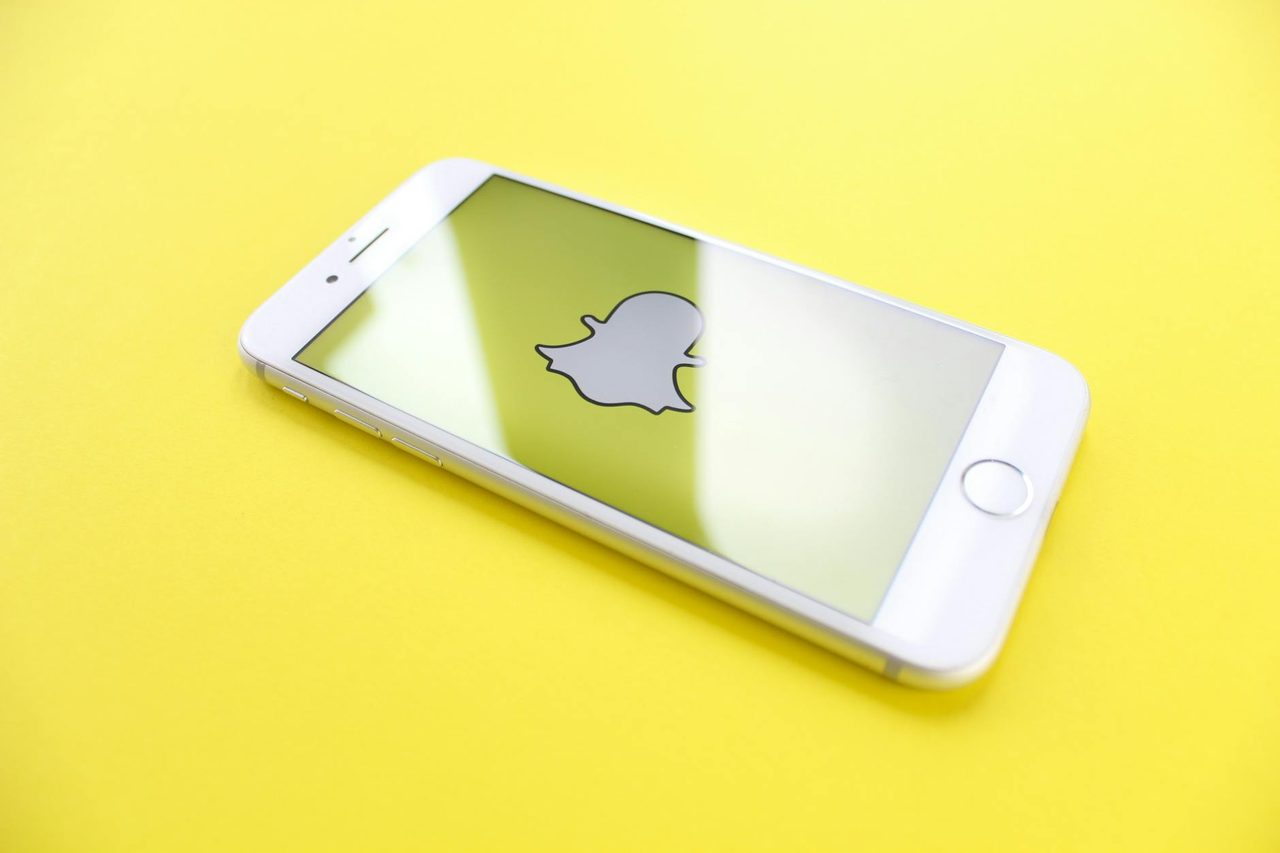 Snapchat Statistics 2026 - Usage Trends, Demographics, and Growth Insights