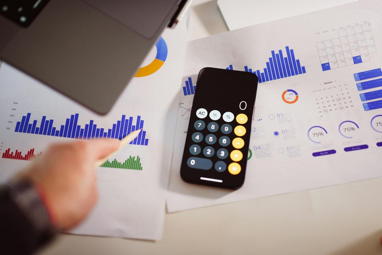 Substack User and Revenue Statistics 2026 - Trends, Growth, and Global Insights
