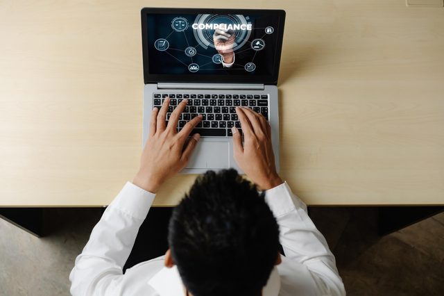 Working with AI Remotely - How to Collaborate with Artificial Intelligence from Anywhere
