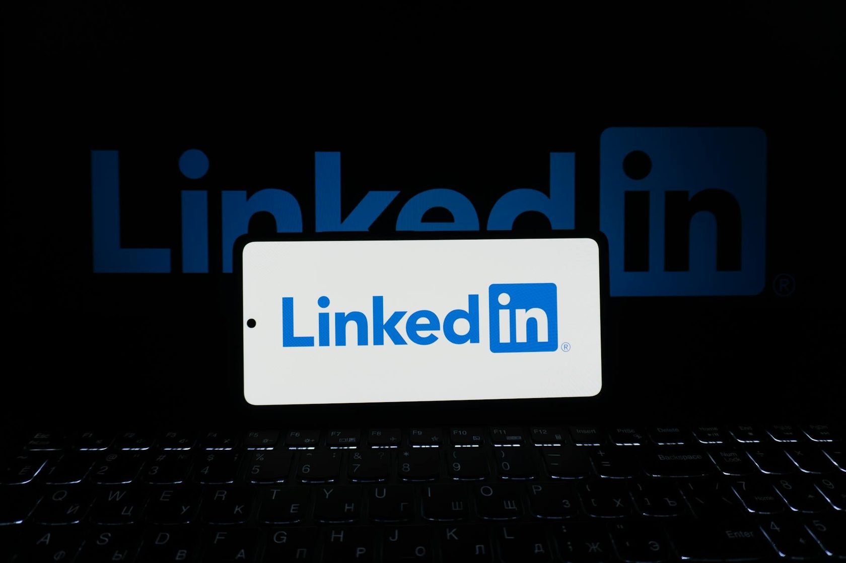 5 Шаблонов разделов «О компании» в LinkedIn, которые принесли запросы на собеседование всего за несколько дней