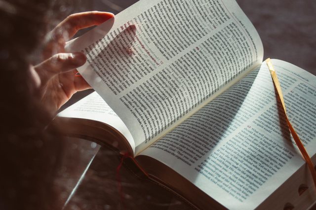 Поиск и исправление дублирующихся страниц на сайте: техническое SEO руководство