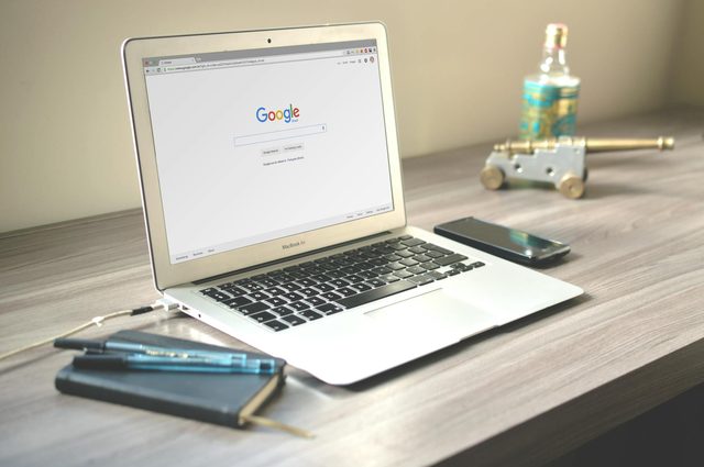 Google AI Overviews - Полное руководство по ранжированию в 2026 году