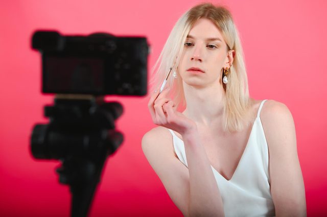 Kling 21 против Veo 3 — какую модель ИИ для видео должны использовать создатели в 2026 году?