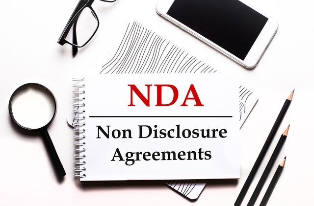 Соглашения о неразглашении (NDA), соглашения о запрете конкуренции и передача прав на интеллектуальную собственность: ключевые контракты, которые должна иметь каждая стартап-компания