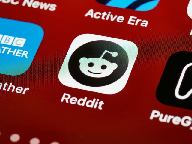 Полное руководство по стратегии роста на Reddit — от 0 до 100 000 подписчиков за 6 месяцев