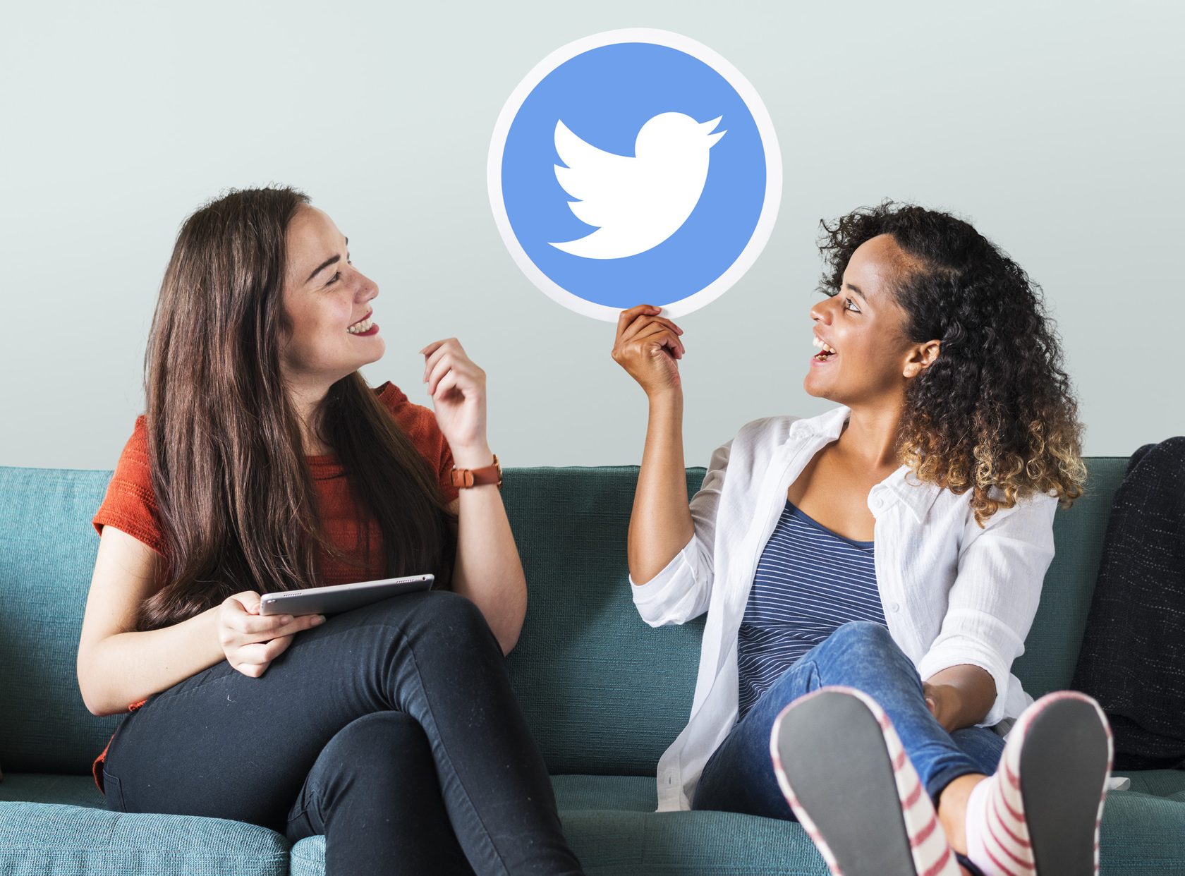 Twitter разрешил пользователям делиться твитами в Snapchat — кроссплатформенное обновление
