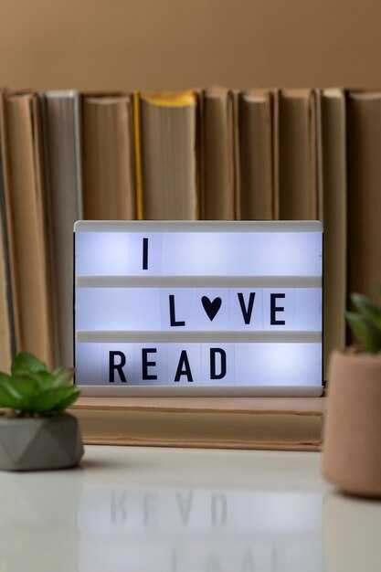 8 Best Books for Product Marketing Managers – Essential PMM Reads