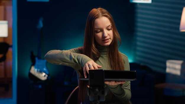 Accuracy Metrics and Quality Control for On-Device and Cloud Captioning