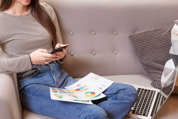 Cost estimates by objective: Awareness, Traffic, Engagement, Leads, and Conversions