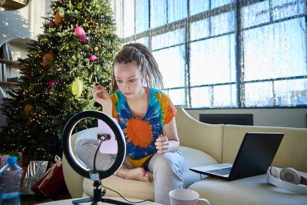 Caption Keywords: Place keywords naturally in captions