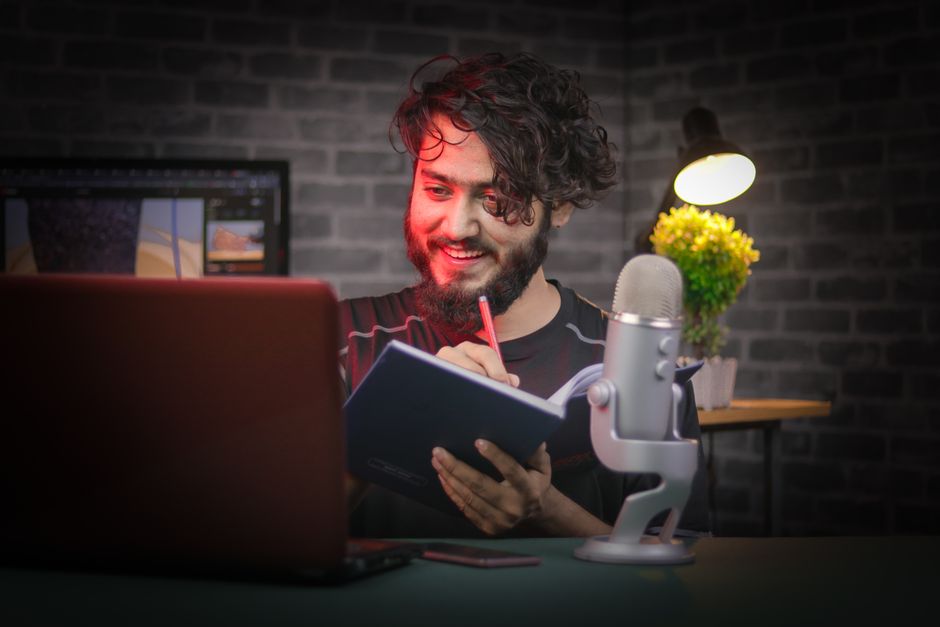 How to Self-Learn Content Writing: 9 Steps From a Freelance Blogger