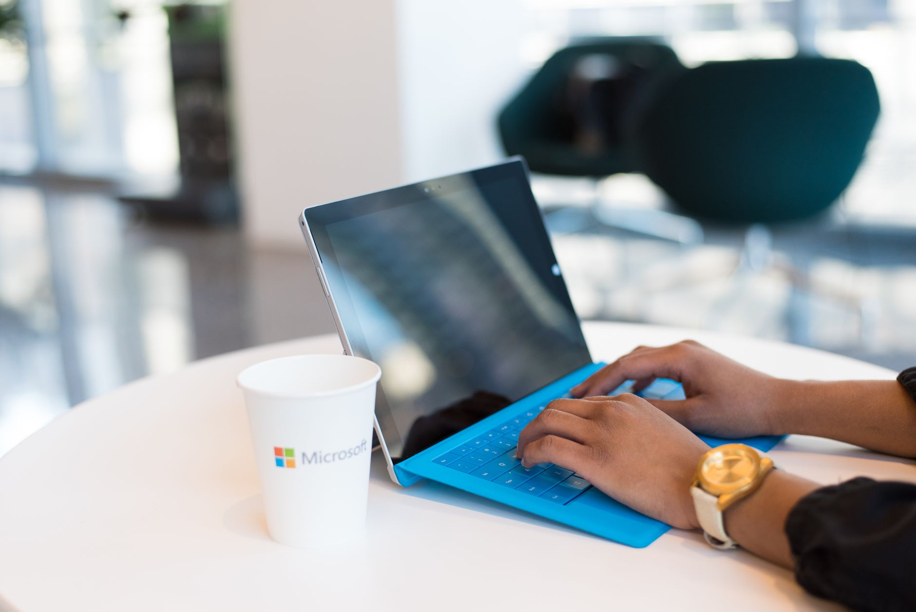 Як імпортувати дані Microsoft Advertising (Bing Ads) у Google Analytics — Покроковий посібник