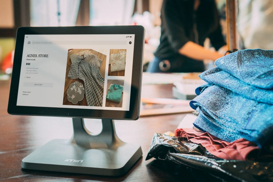 36 Retail Stats for 2025 - Ecommerce, Merchandising & More 36 Retail Stats for 2025: Ecommerce, Merchandising & More