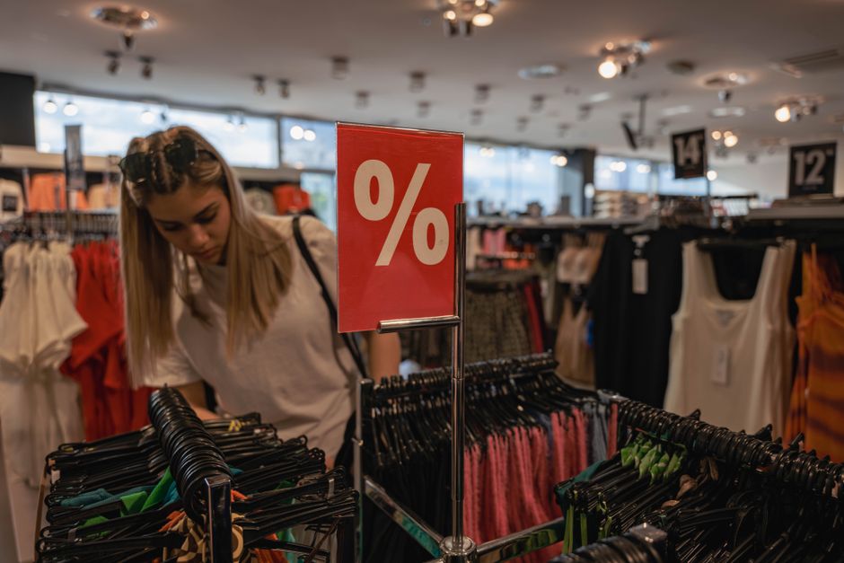 Identify the top 5 ecommerce growth drivers for 2025 and how to act on them
