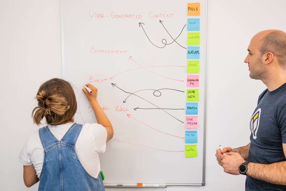 Content Ideas Generator: Generate Fresh Topics in Seconds