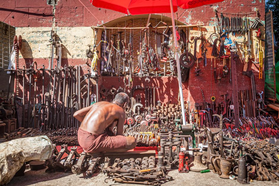 19 Marketing Tools to Build Your Business: A Growth Toolkit