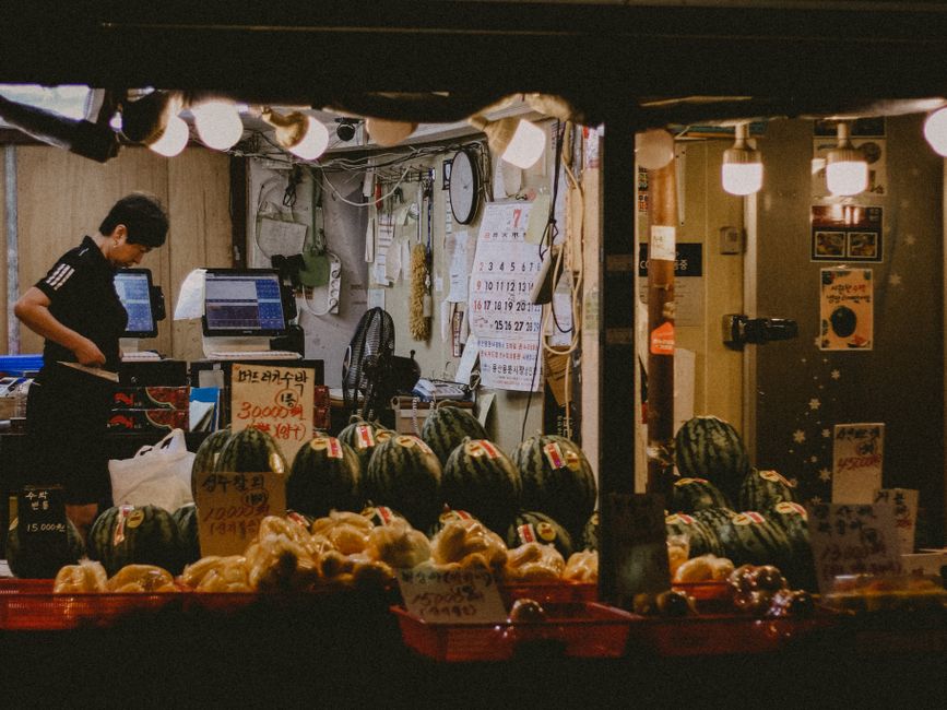 Stand Out from the Competition - 6 Ways for Small Businesses Stand Out from the Competition: 6 Ways for Small Businesses