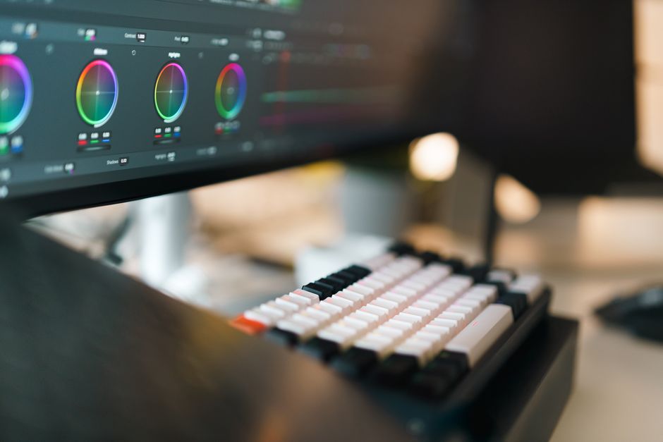 Implement dynamic edits: speed ramps, motion graphics, and beat-driven cuts