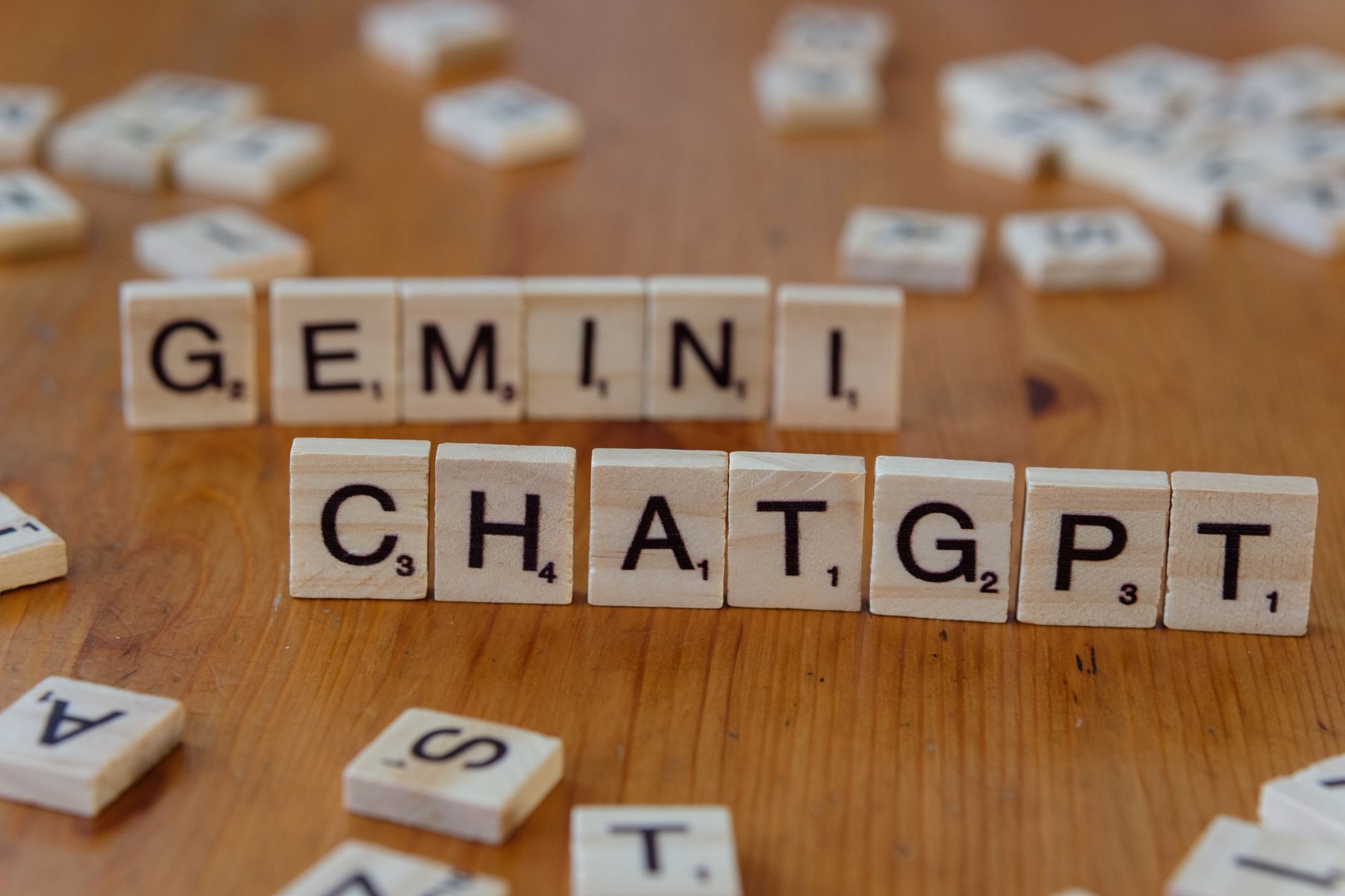 ChatGPT проти Gemini (Google) – Хто перетворює просту підказку в фото за 2 хвилини?