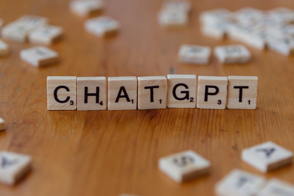 ChatGPT for Business: Effective Prompts and Case Studies