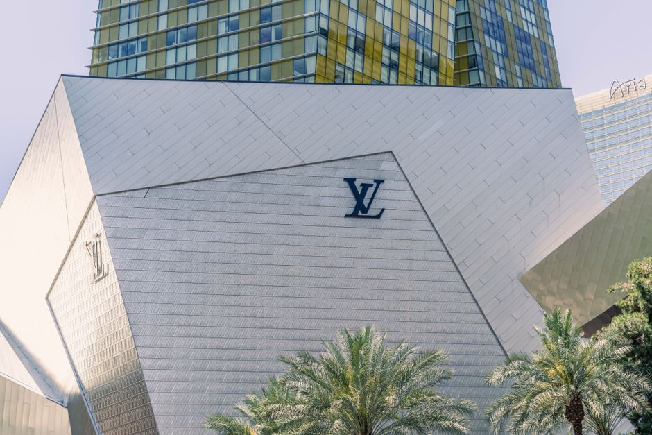 What is the Louis Vuitton RFID microchip and how does it work?