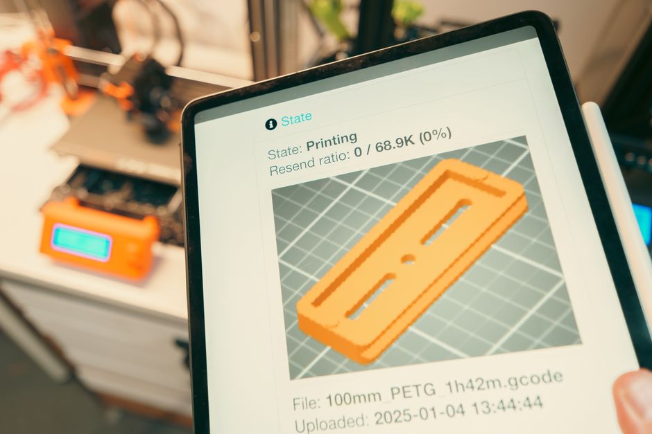 Calibrating the First Layer: Height, Temperature, and Flow for Crisp Starts