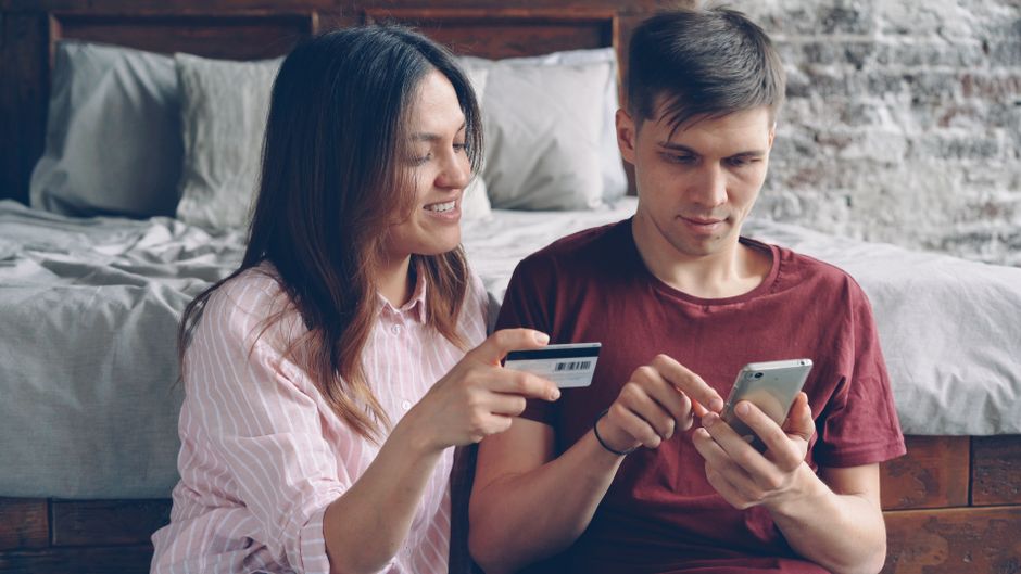 Add On-Product FAQ Videos to Tackle Objections Before Purchase