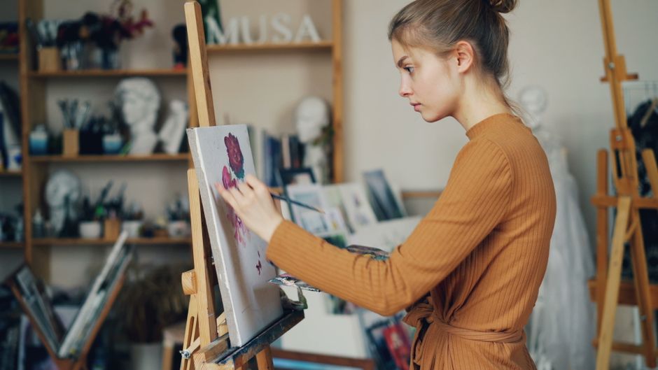 Prompts for Portraits: Generating Realistic Faces with AI