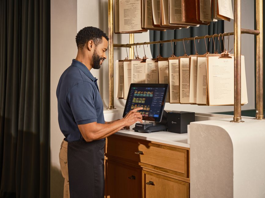 50 Best Customer Service Software Tools for Customer Support in 2025 50 Best Customer Service Software Tools for Customer Support in 2025