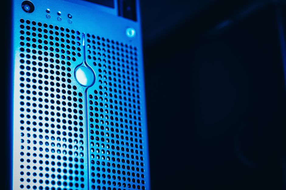 Shared Hosting vs VPS Hosting - Which One Is Right for You? Shared Hosting vs VPS Hosting: Which One Is Right for You?