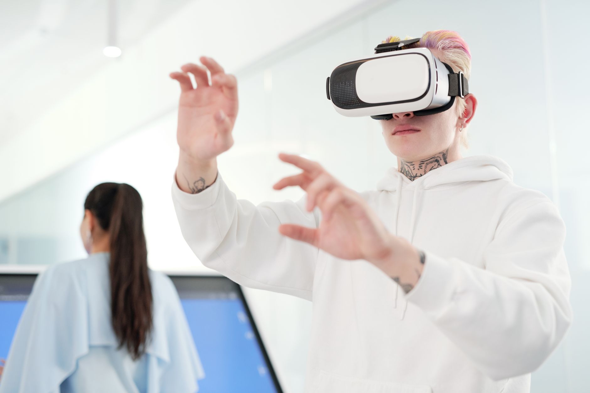 RA Digital World - Budoucnost digitální reality a ponořujících online zážitků