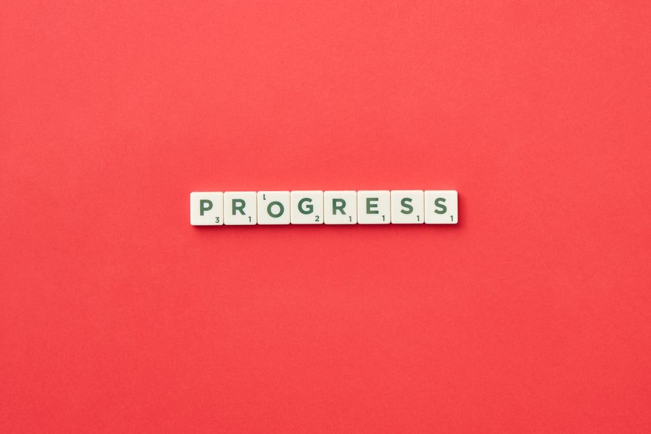 Engagement playbook: timely replies, thoughtful comments, and collaboration with mods