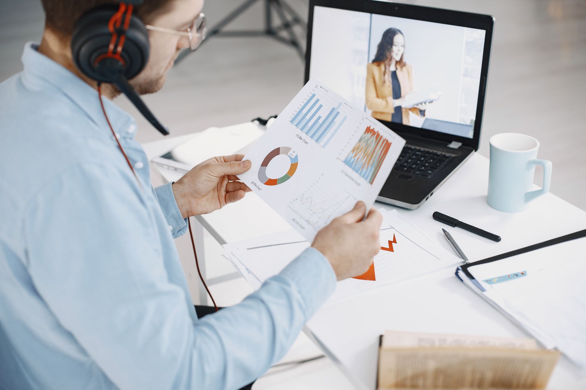 Att arbeta med AI på distans - Hur man samarbetar med artificiell intelligens var som helst