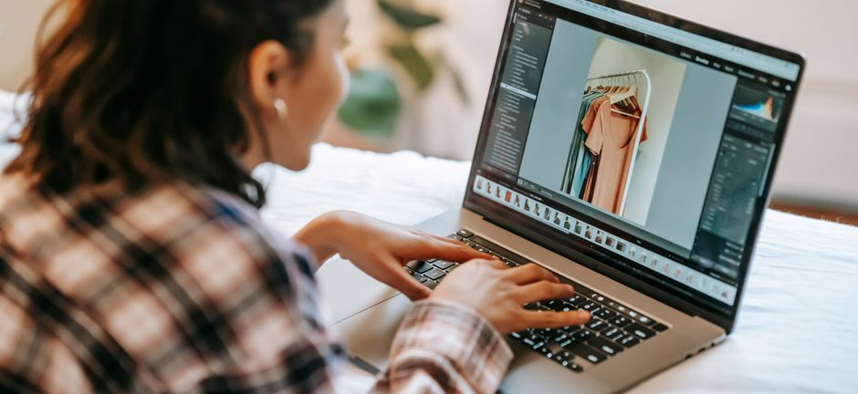 16 Best Clothing Affiliate Programs for Fashion Blogs in 2025 16 Best Clothing Affiliate Programs for Fashion Blogs in 2025