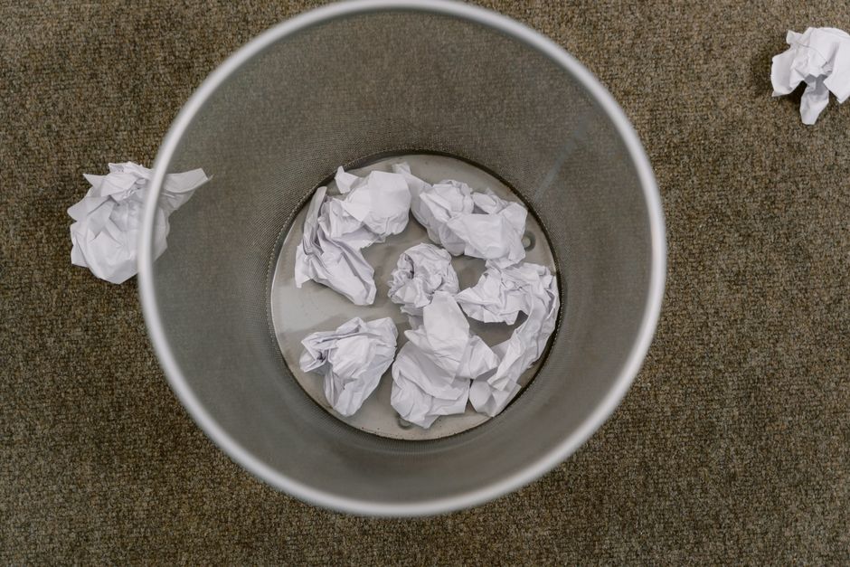 Trash AI Content: Experimental Budgets and TikTok for B2B — Ross Simmonds Unfiltered