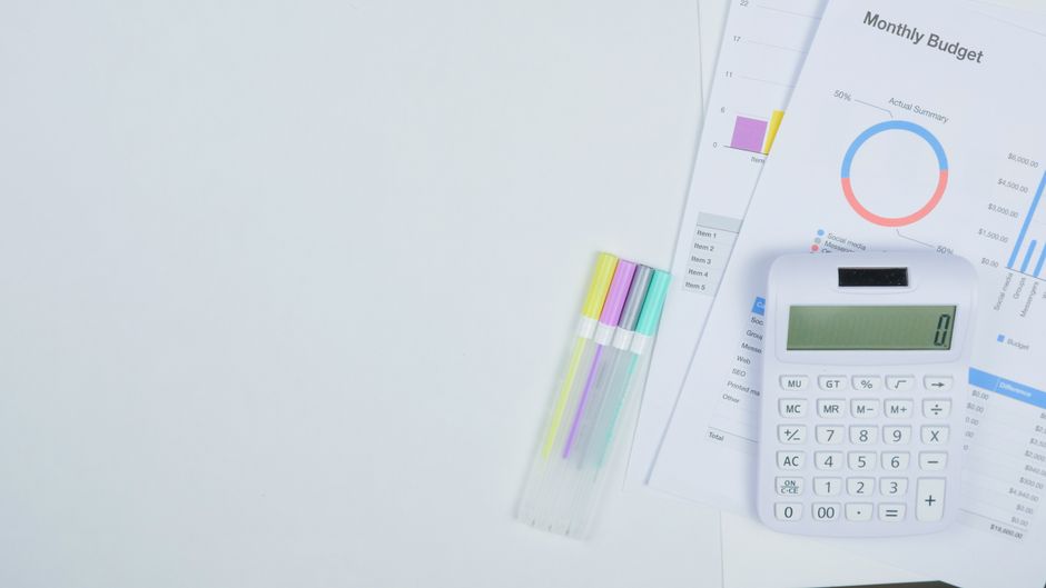 Practical guide to budgeting with a free Facebook ads calculator