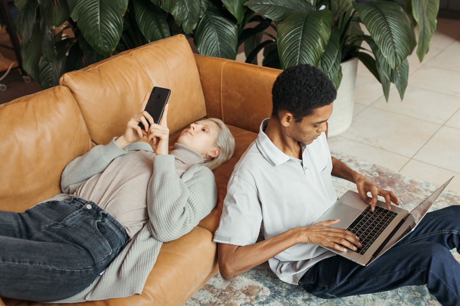 Hybrid Work Guide: How to Manage a Remote Team Effectively