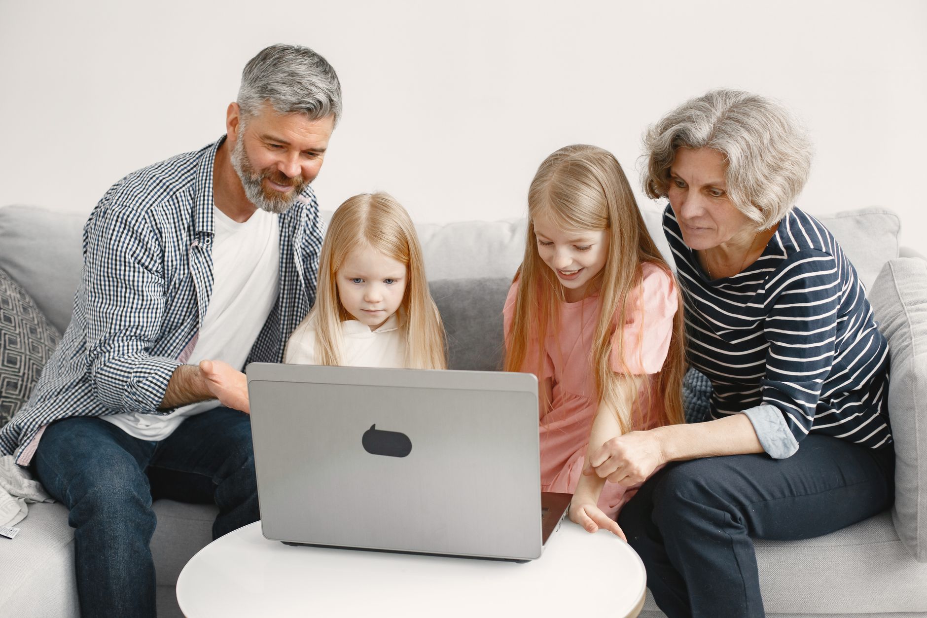 Cómo Diferentes Generaciones Buscan en Internet —y Qué Significa para Tu Negocio