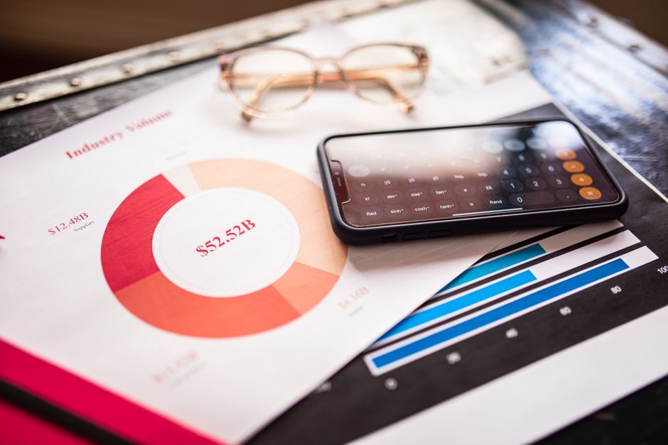 Comparing 12 Mobile App Analytics Tools: Features, Pricing &amp